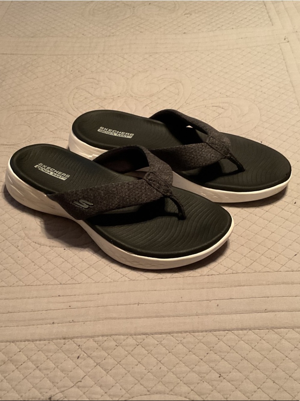 Skechers Black Flip Flop Sandals with White Sole